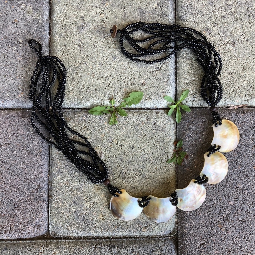 Vintage. Abalone Shell and Black Bead Choker Necklace